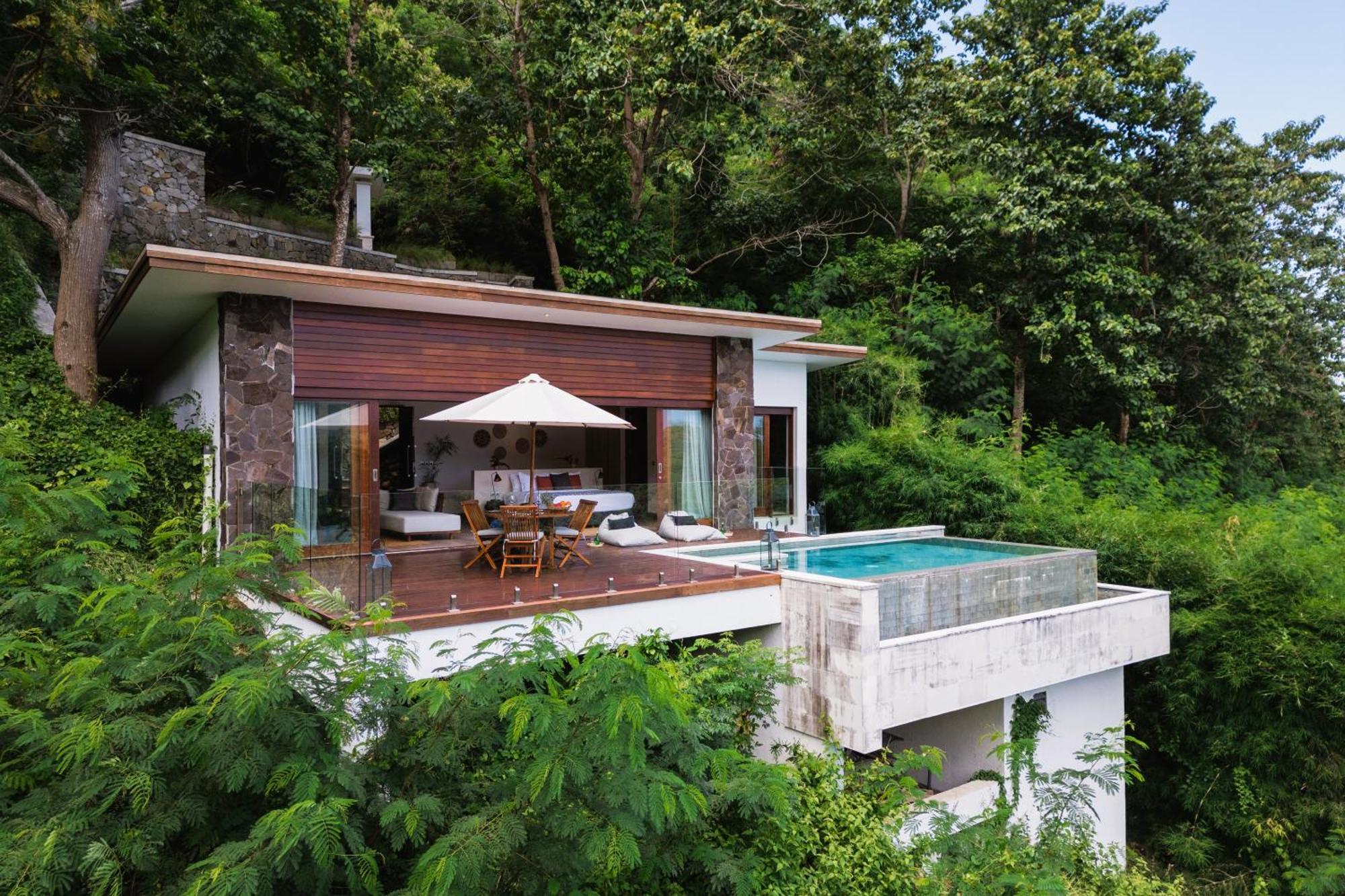 Villa Selong Selo And Residences *